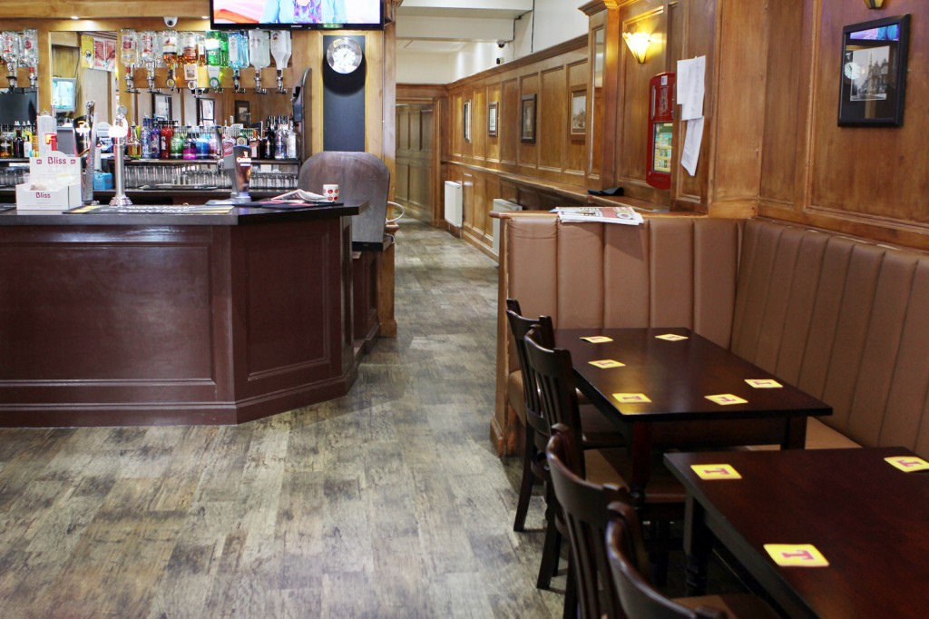 Hard Wearing Quality Bar Flooring